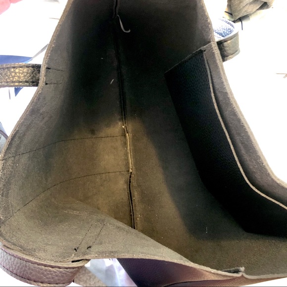 Vince Camuto / vegan leather / tote! - Picture 6 of 6